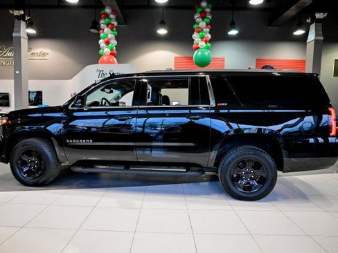 Used 2020 Chevrolet Suburban LT image 8