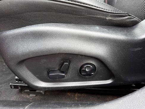 Used 2018 Jeep Compass Trailhawk w/ Safe & Security Group image 17