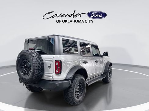 Used 2026 Ford Bronco Outer Banks w/ Sasquatch Package AWD/4WD image 8