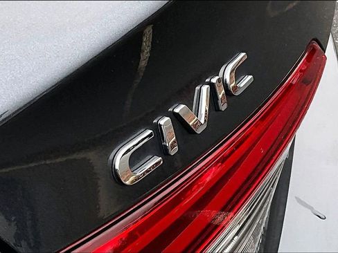 Used 2023 Honda Civic Sport image 24