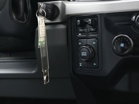 Used 2023 Ford F350 XL image 35