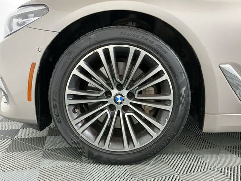 Used 2018 BMW 540i RWD image 32