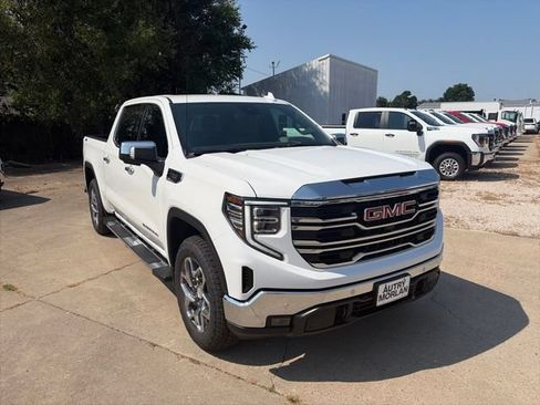 New 2026 GMC Sierra 1500 SLT w/ SLT Premium Plus Package AWD/4WD image 8