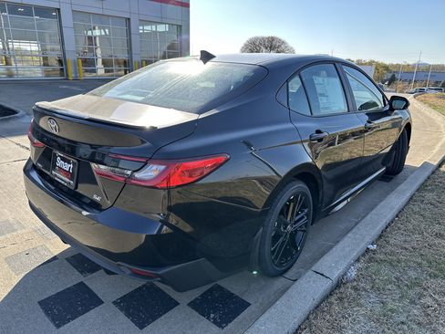 New 2026 Toyota Camry SE w/ Multimedia Upgrade Package image 7