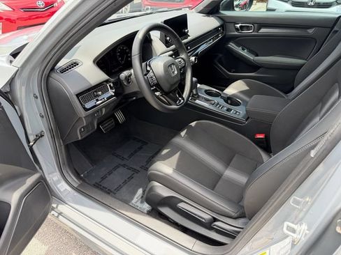 Used 2025 Honda Civic Sport image 12