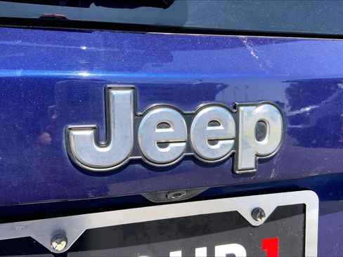 Used 2016 Jeep Renegade Latitude FWD image 31