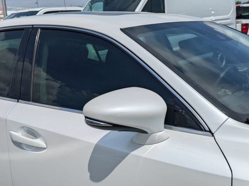 Used 2018 Lexus IS 300 AWD w/ Comfort Package image 11