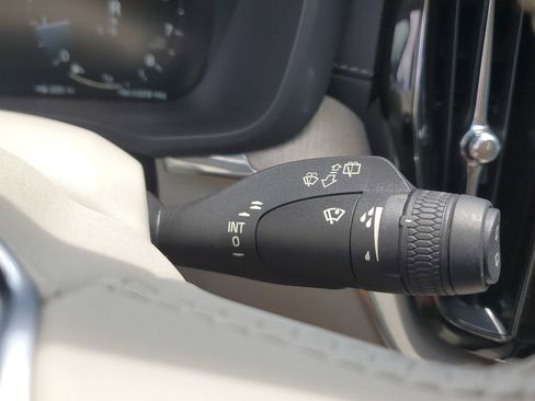 Used 2021 Volvo XC60 T5 Inscription w/ Advanced Package FWD image 30