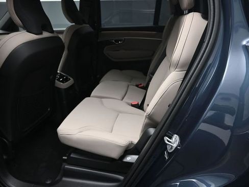 New 2026 Volvo XC90 T8 Plus w/ Protection Package Premier AWD/4WD image 21