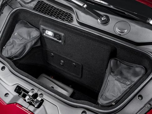 Used 2022 Lamborghini Huracan EVO RWD image 50