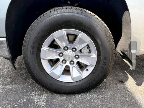Used 2026 Chevrolet Silverado 1500 LT AWD/4WD image 11