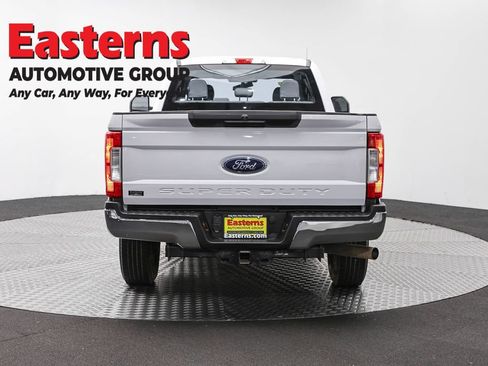 Used 2018 Ford F250 XL w/ Power Equipment Group RWD image 5