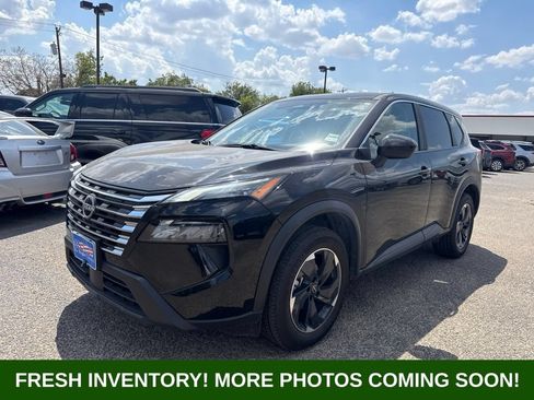 Used 2025 Nissan Rogue SV FWD image 3