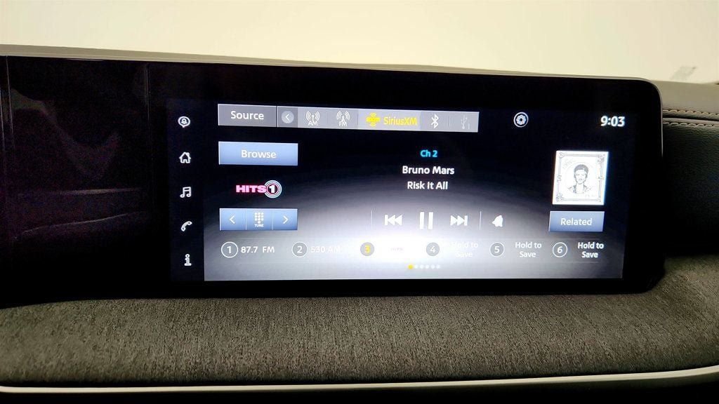 Used 2025 Nissan Kicks SV AWD/4WD image 18