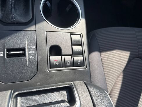 Used 2023 Toyota Highlander L FWD image 30