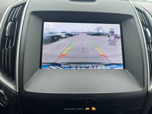 Used 2020 Ford Edge SEL w/ Convenience Package image 19