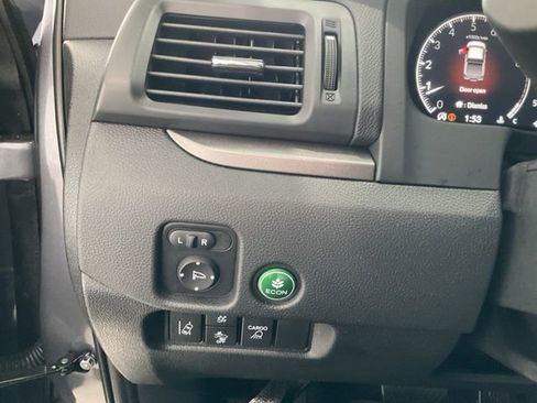 Certified 2025 Honda Ridgeline RTL image 9