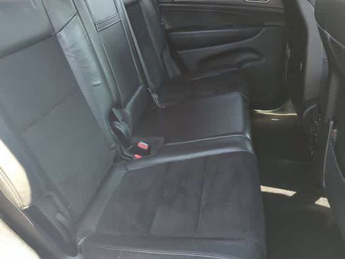 Certified 2018 Jeep Grand Cherokee Altitude AWD/4WD image 20