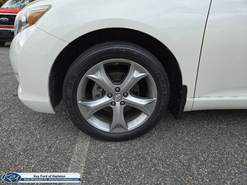 Used 2013 Toyota Venza Limited AWD/4WD image 4