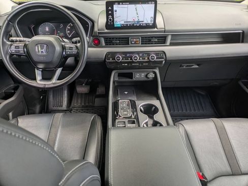 Used 2024 Honda Pilot Touring image 19