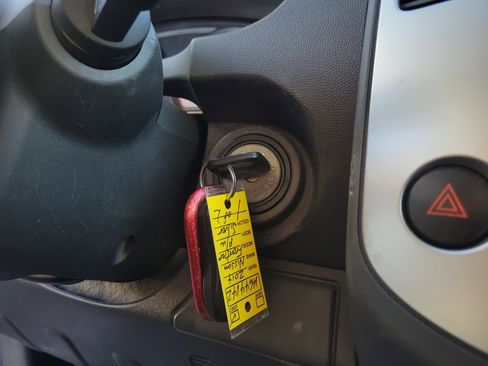 Used 2014 Nissan Frontier SV w/ SV Value Truck Package image 18