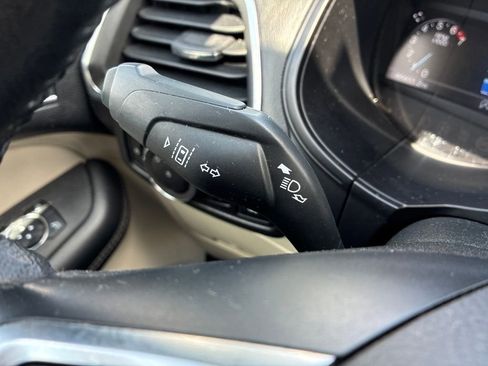 Used 2024 Ford Edge Titanium AWD/4WD image 30