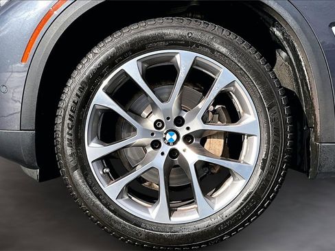 Used 2019 BMW X5 xDrive40i w/ Premium Package 2 image 9