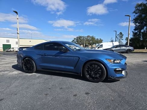 Used 2019 Ford Mustang Shelby GT350 w/ Technology Package image 2