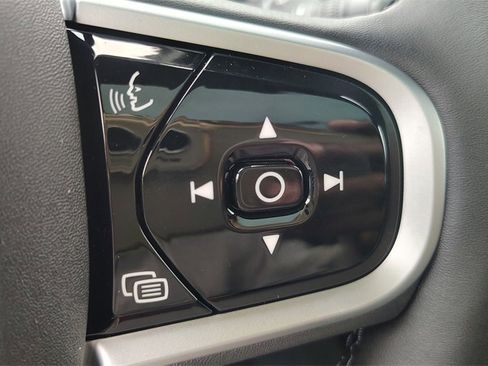 New 2026 Volvo XC60 B5 Ultra w/ Climate Package image 15