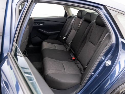 Used 2025 Honda Accord SE image 15