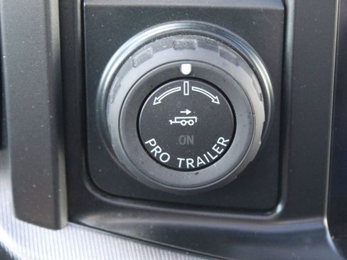 Used 2024 Ford F150 Lariat w/ FX4 Off-Road Package image 36