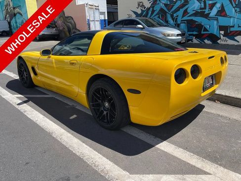 Used 2003 Chevrolet Corvette Coupe RWD image 6