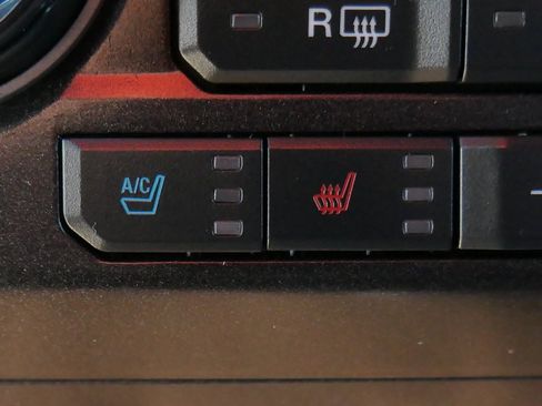 Used 2018 Ford F350 Lariat w/ Lariat Ultimate Package image 36