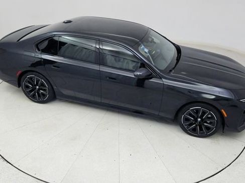 Used 2026 BMW 740i w/ Premium Package RWD image 79