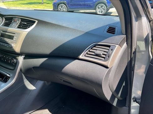 Used 2014 Nissan Sentra SR FWD image 19