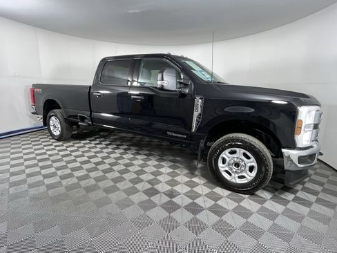 Used 2026 Ford F250 XLT w/ FX4 Off-Road Package AWD/4WD image 6