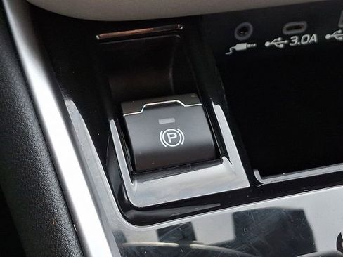 Used 2023 Subaru Legacy Premium image 24