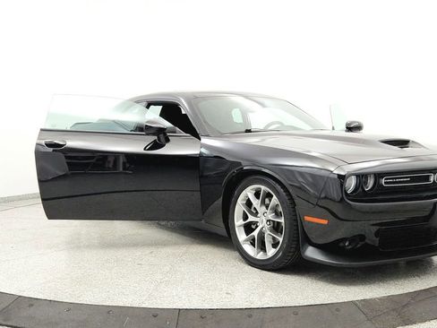 Used 2022 Dodge Challenger GT image 12