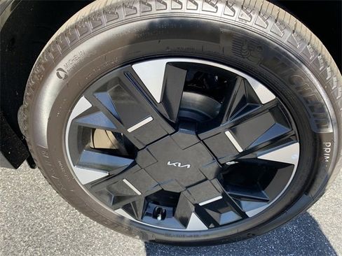 Used 2026 Kia Sportage SX image 33