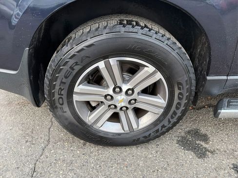 Used 2017 Chevrolet Traverse LT image 16