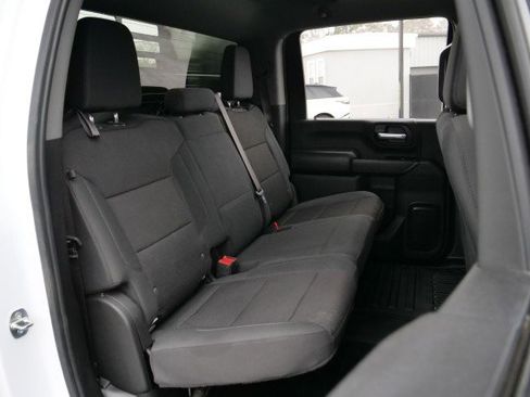 Used 2024 GMC Sierra 3500 Pro w/ Convenience Package image 40