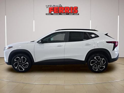New 2026 Chevrolet Trax RS w/ Driver Confidence Package FWD image 2