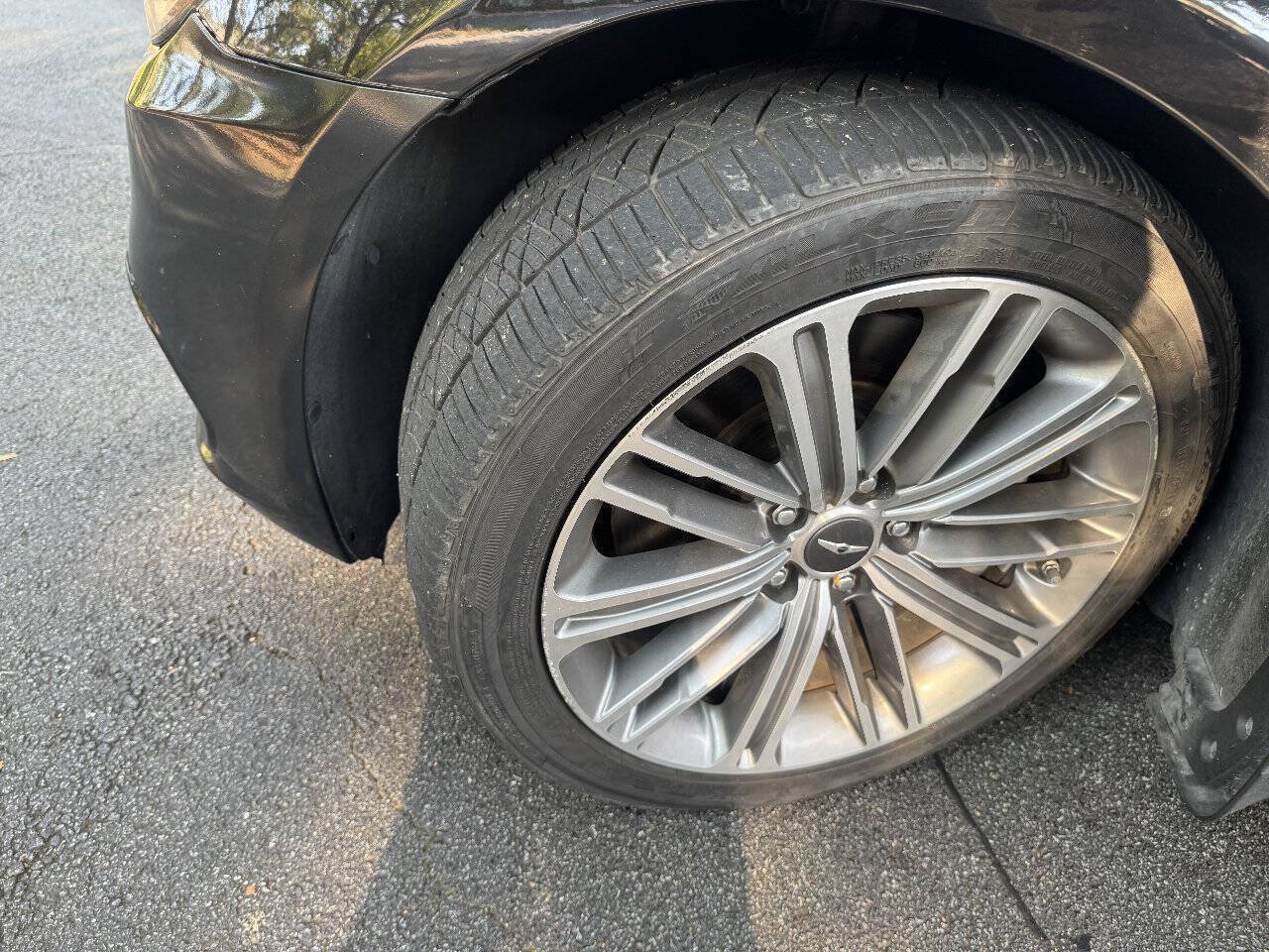 Used 2015 Hyundai Genesis 3.8 RWD image 10