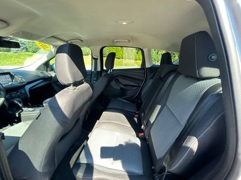 Used 2019 Ford Escape SE AWD/4WD image 32