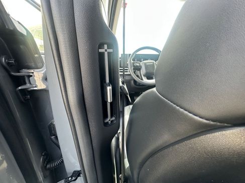 Used 2025 Hyundai Santa Fe SEL FWD image 24