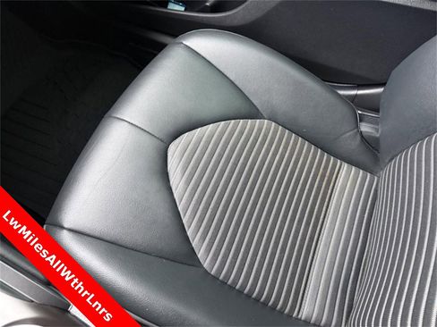 Used 2023 Toyota Camry SE image 27