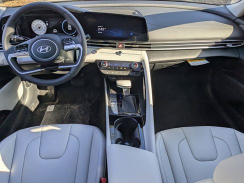 New 2026 Hyundai Elantra Limited FWD image 15