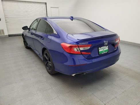 Used 2018 Honda Accord Sport image 5