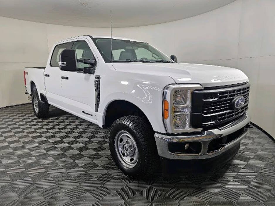 Used 2023 Ford F250 XL w/ FX4 Off-Road Package AWD/4WD image 10