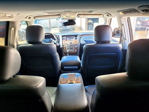 Used 2017 INFINITI QX80 4WD w/ Driver Assistance Package image 29